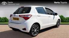 Toyota Yaris 1.0 [72] VVT-i Icon Tech 5dr Petrol Hatchback